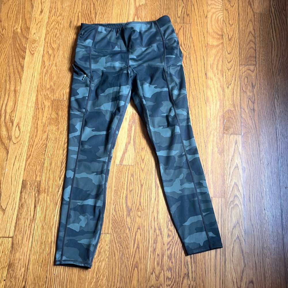 Athleta camo leggings